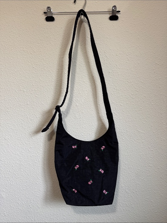 BAGGU Handbags - BAGGU Black Sling Bag with Pink Rose Embroidery